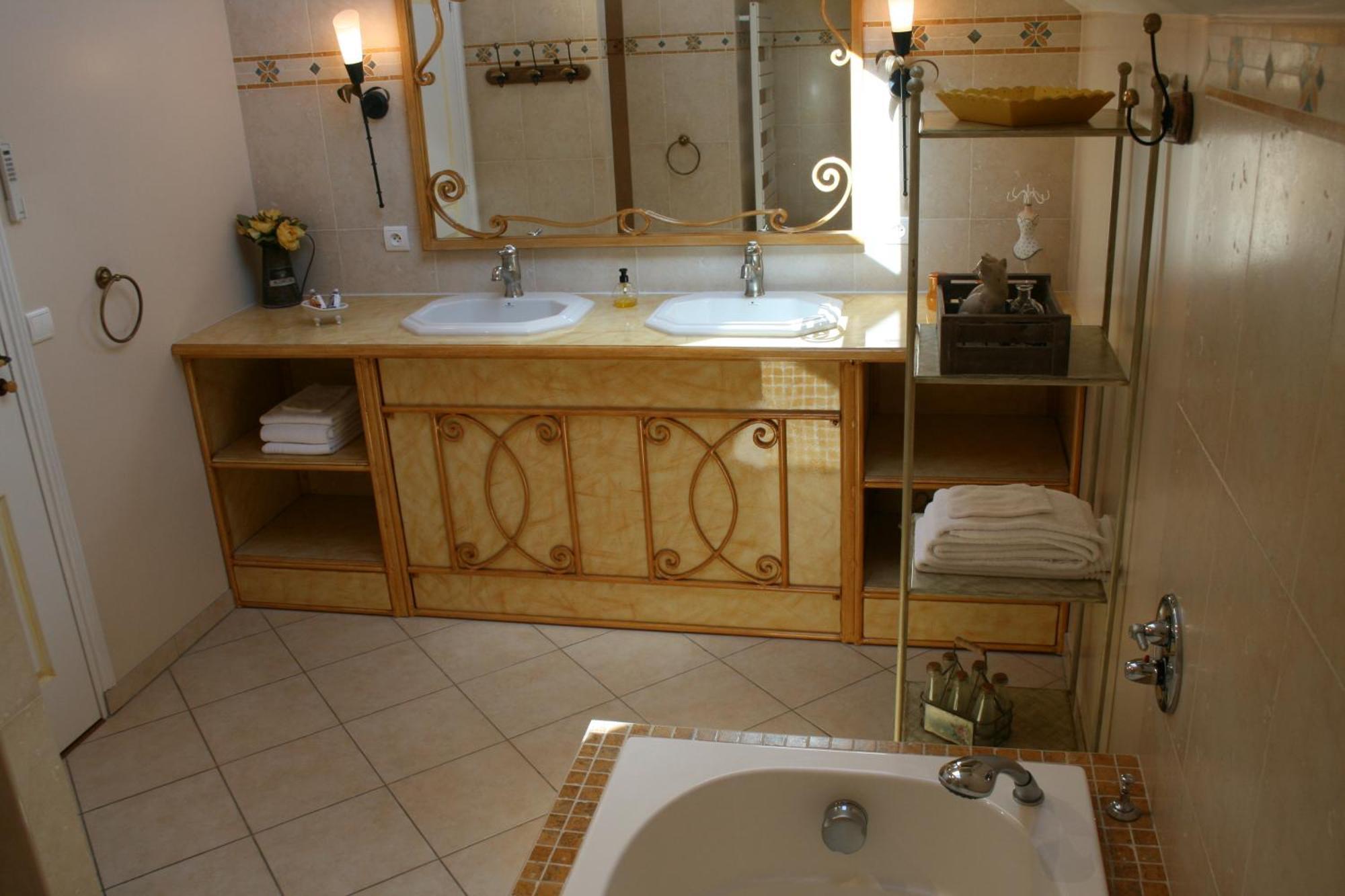 La Closerie Des Sacres Lavannes Buitenkant foto